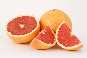 300px Citrus paradisi %28Grapefruit%2C pink%29 Makanan Yang Benar Benar Ampuh Untuk Menurunkan Berat Badan